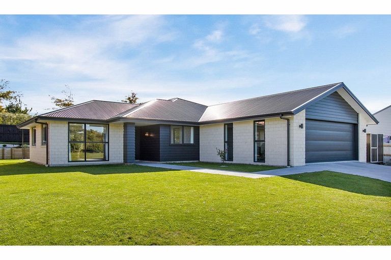 Photo of property in 2 Fisher Place, Glenwood, Timaru, 7910