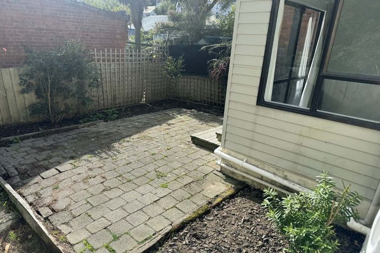 Photo of property in 77 Russell Street, Dunedin Central, Dunedin, 9016