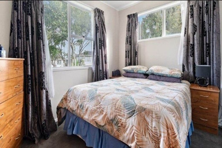 Photo of property in 14 Astor Place, Manurewa, Auckland, 2102