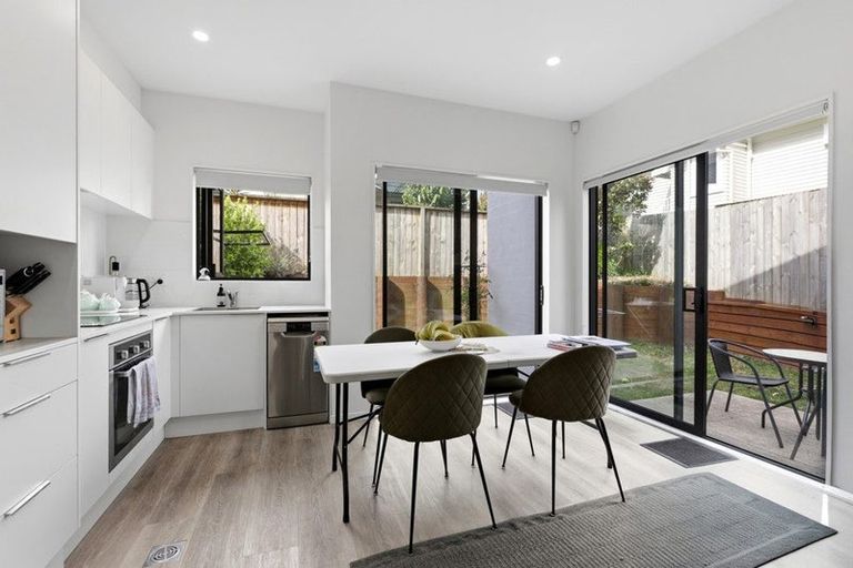 Photo of property in 17e East Street, Pukekohe, 2120