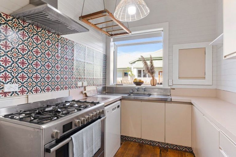 Photo of property in 9 Cheeseman Road, Inner Kaiti, Gisborne, 4010