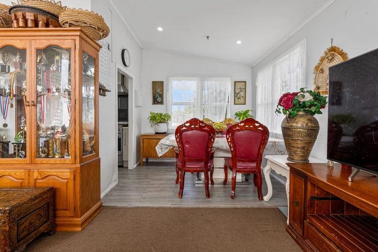 Photo of property in 69 Ferguson Street, Manurewa East, Auckland, 2102