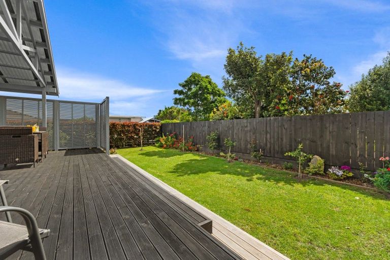 Photo of property in 16 Kedge Drive, Mangawhai, 0505