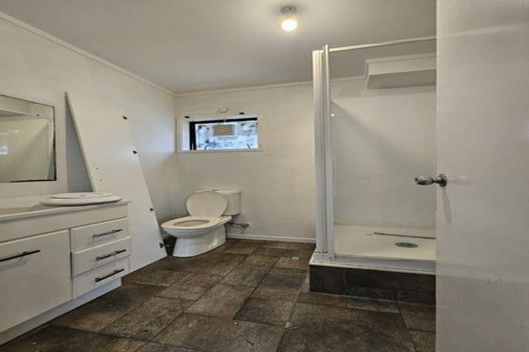 Photo of property in 33 Leaver Place, Weymouth, Auckland, 2103