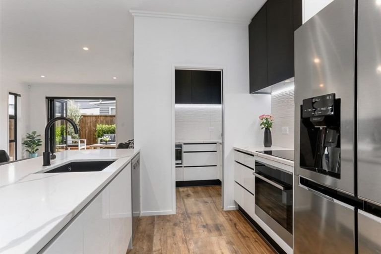 Photo of property in 32 Tuatua Road, Hobsonville, Auckland, 0616