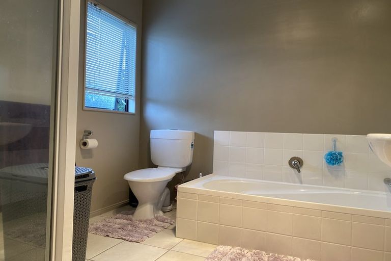 Photo of property in 59 Espalier Drive, Henderson, Auckland, 0612