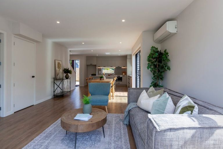 Photo of property in 77 Amohia Street, Paraparaumu, 5032