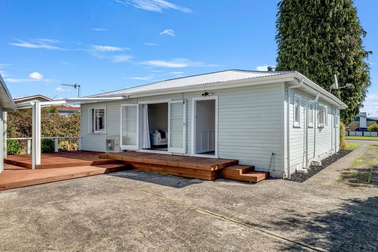 Photo of property in 5 Sunrise Avenue, Owhata, Rotorua, 3010