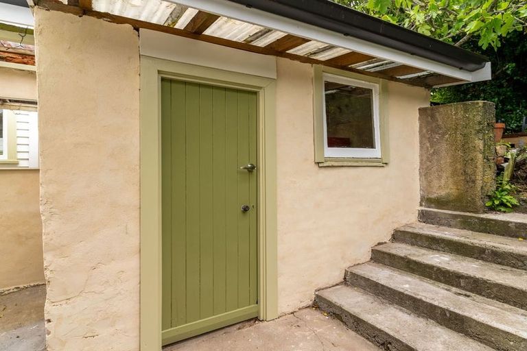 Photo of property in 22 Neidpath Road, Mornington, Dunedin, 9011