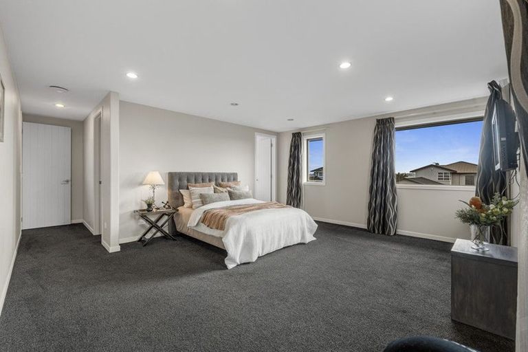 Photo of property in 6 Milano Boulevard, Karaka, Papakura, 2113