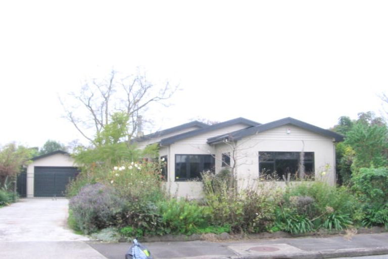 Photo of property in 26 Cassino Crescent, Onekawa, Napier, 4110