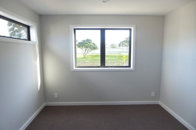 Photo of property in 62a Broderick Road, Johnsonville, Wellington, 6037