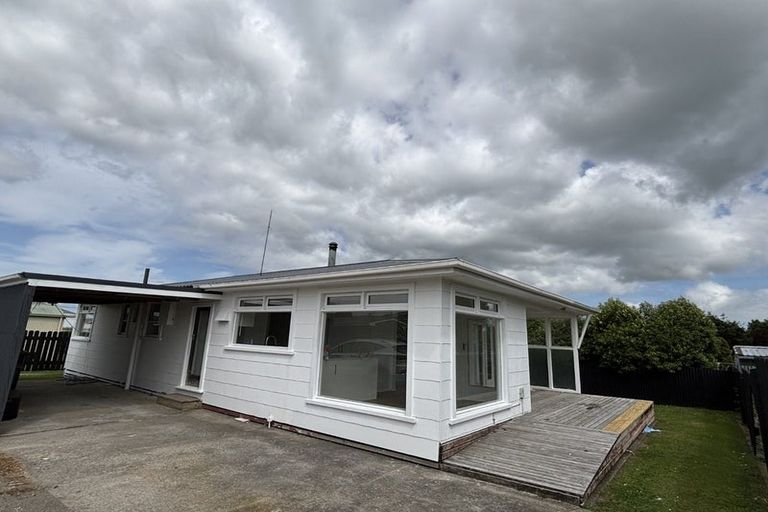 Photo of property in 5 London Street, Eltham, 4322