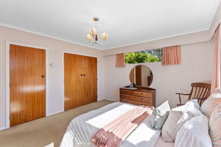 Photo of property in 53 Seddon Street, Waikanae, 5036