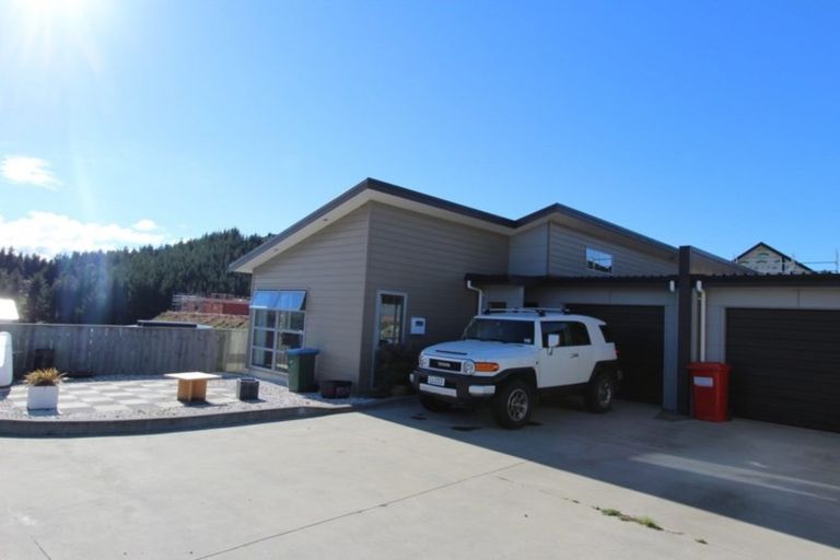 Photo of property in 151 Navigation Drive, Whitby, Porirua, 5024