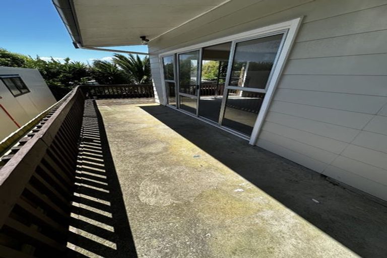Photo of property in 4 Yearsley Place, Manurewa, Auckland, 2102