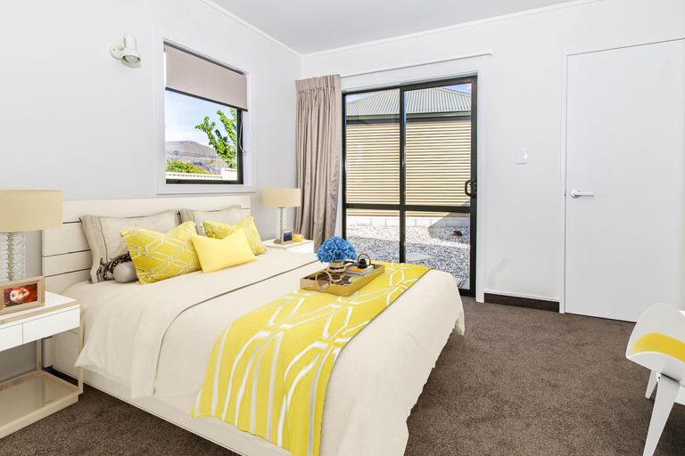 Photo of property in 8b Mckellar Court, Cromwell, 9310