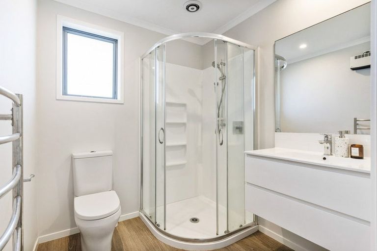 Photo of property in 11 Commodores Close, Coastlands, Whakatane, 3120