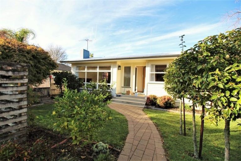 Photo of property in 24 Pulham Crescent, Queenwood, Hamilton, 3210