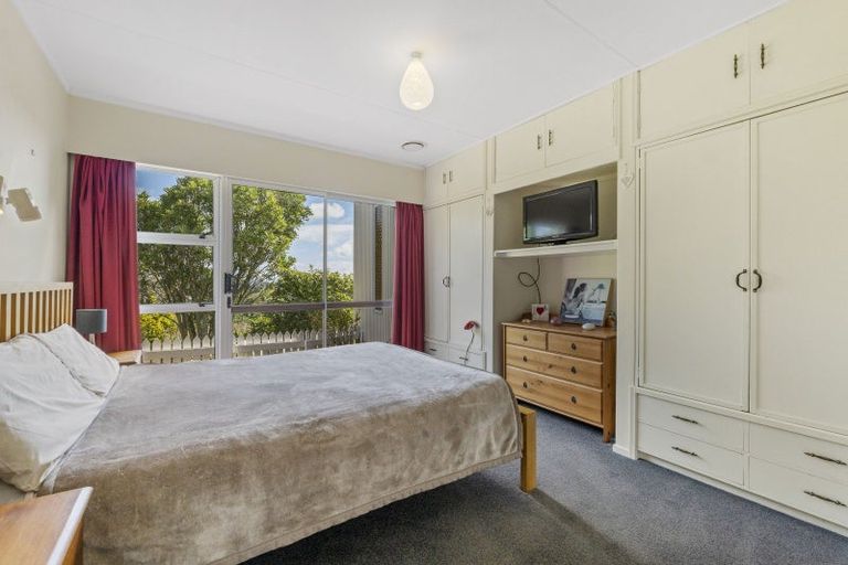 Photo of property in 245 Frankley Road, Frankleigh Park, New Plymouth, 4310