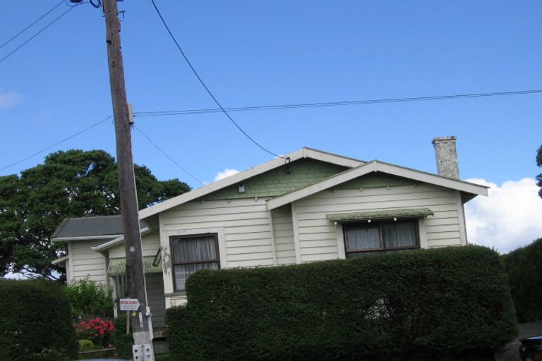 Photo of property in 690 Sandringham Road, Sandringham, Auckland, 1025