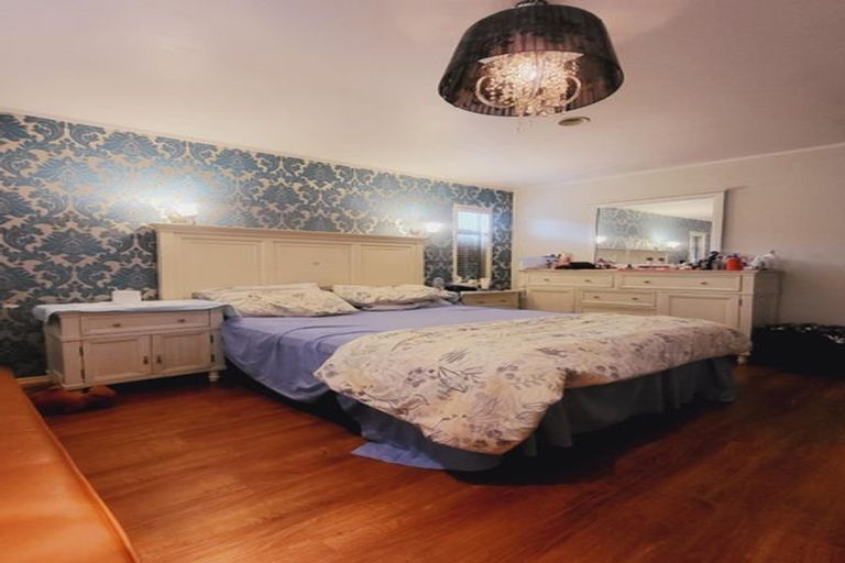 Photo of property in 14 Waimana Road, Conifer Grove, Takanini, 2112