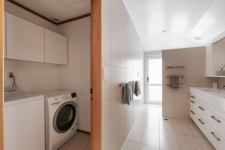 Photo of property in 233c Oceanbeach Road, Mount Maunganui, 3116