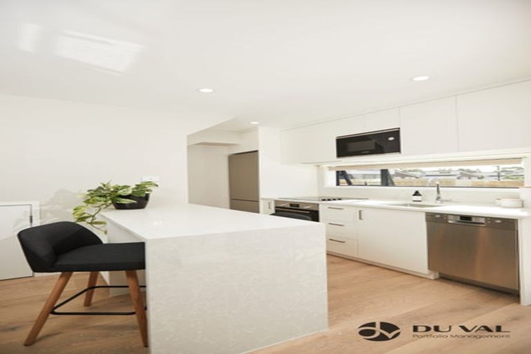 Photo of property in 82 Mckenzie Road, Mangere Bridge, Auckland, 2022