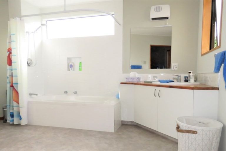 Photo of property in 12 Walbrook Crescent, Oamaru North, Oamaru, 9400