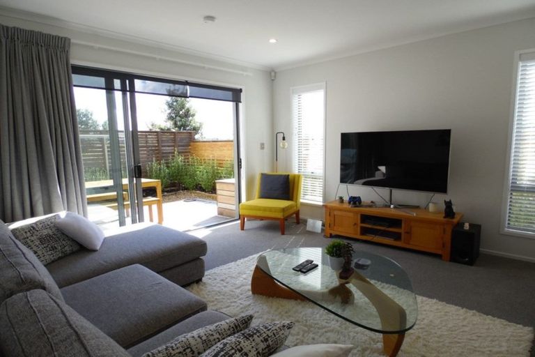 Photo of property in 32 Chaffinch Road, Hobsonville, Auckland, 0616