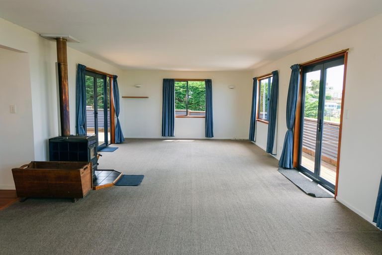 Photo of property in 16a Chambers Street, Kakanui, Oamaru, 9495