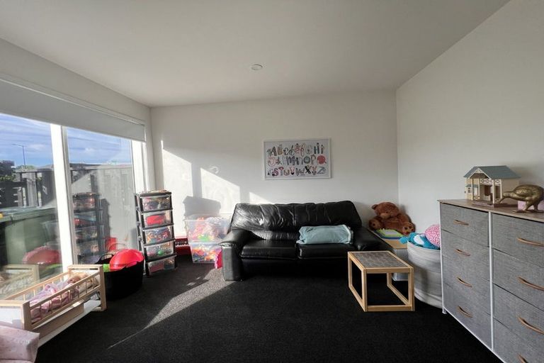 Photo of property in 6 Hoiho Road, Pukekohe, 2120