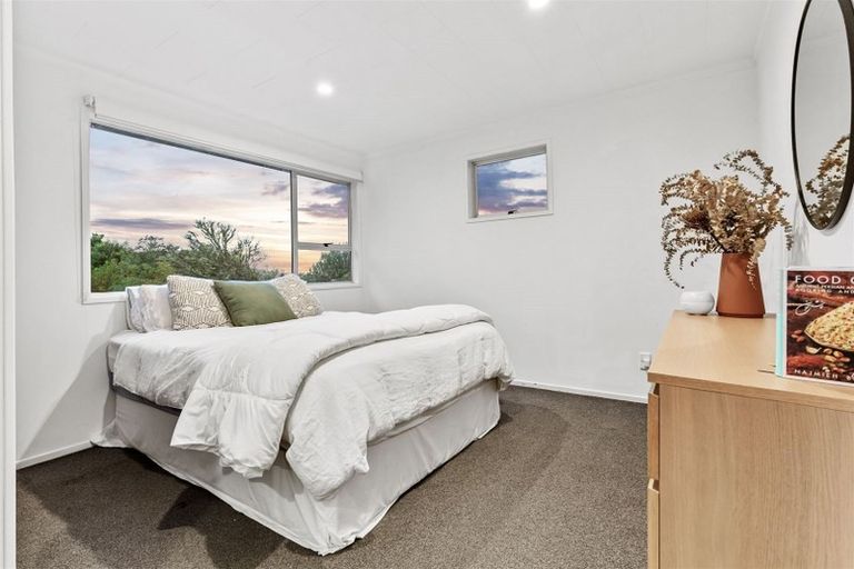 Photo of property in 6 Skyla Place, Massey, Auckland, 0614