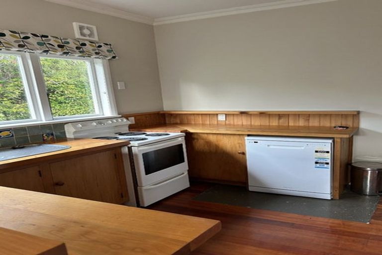Photo of property in 14 Kuratawhiti Street, Greytown, 5712
