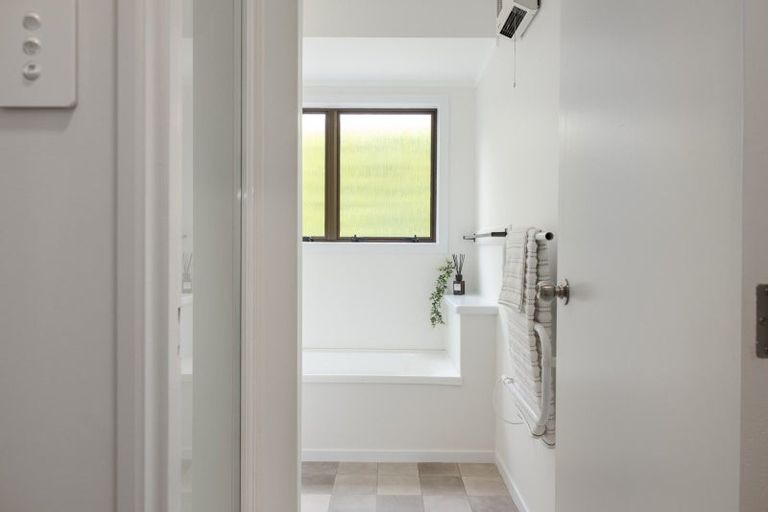 Photo of property in 22 Heron Avenue East, Matua, Tauranga, 3110