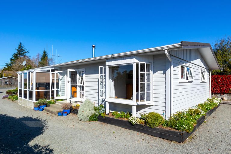 Photo of property in 71 Main North Road, Geraldine, 7930