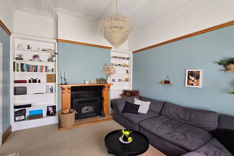 Photo of property in 12 Sale Street, Napier South, Napier, 4110