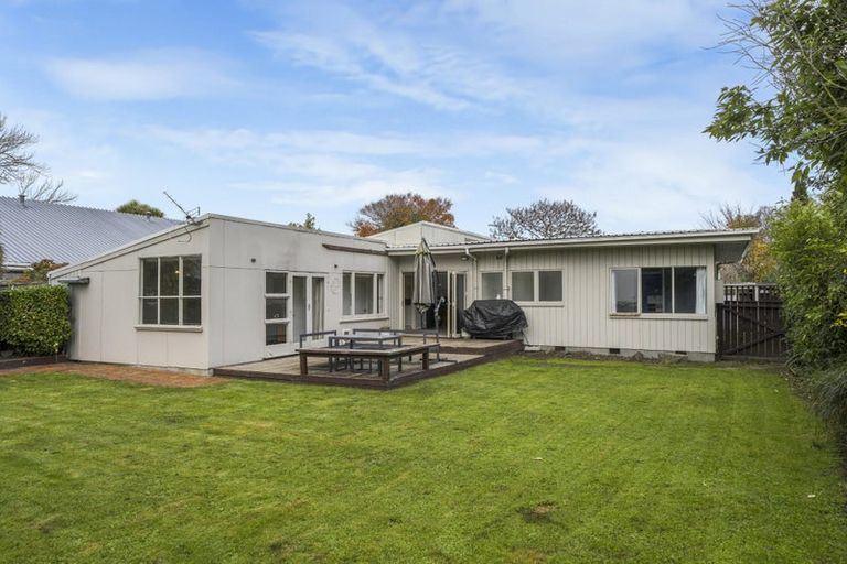 Photo of property in 182 Main North Road, Redwood, Christchurch, 8051