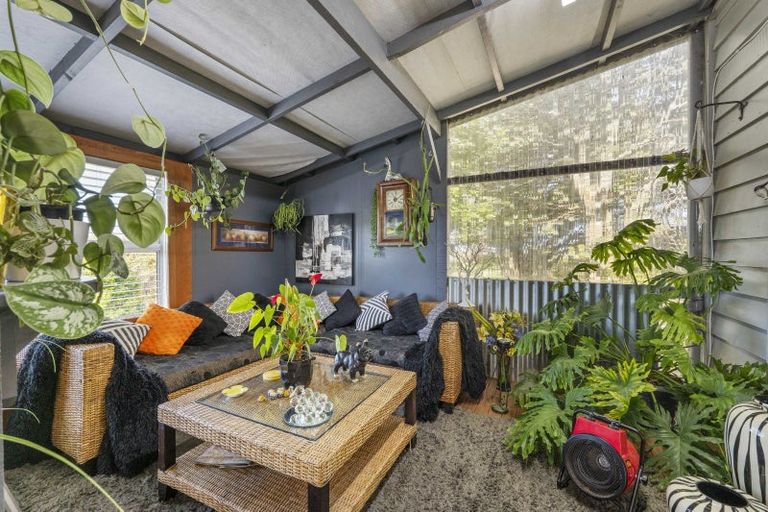 Photo of property in 3 Mabey Street, Eltham, 4322