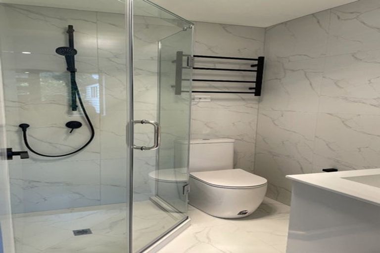 Photo of property in 11/13 Grove Lane, Pakuranga, Auckland, 2010