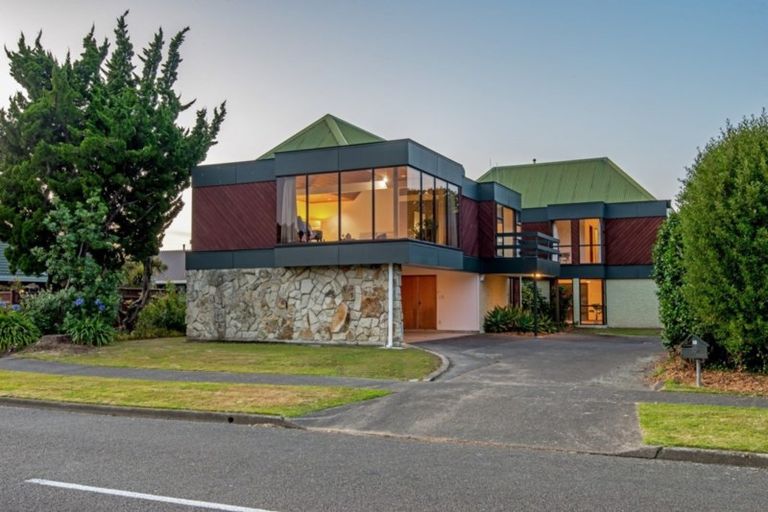 Photo of property in 67 Dittmer Drive, Awapuni, Palmerston North, 4412