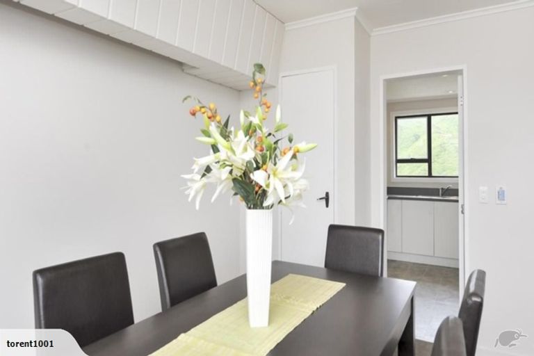 Photo of property in 12 Arizona Grove, Brooklyn, Wellington, 6021