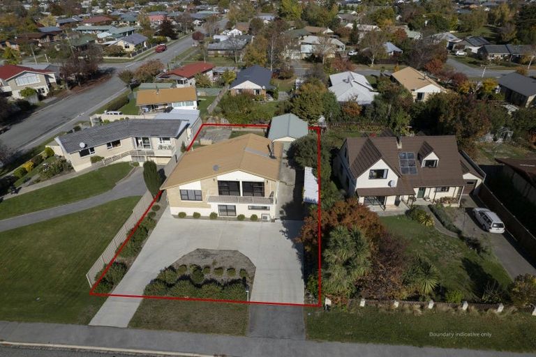 Photo of property in 66 Neplusultra Street, Cromwell, 9310