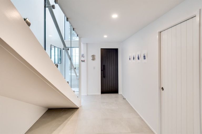 Photo of property in 607 Marine Parade, Napier South, Napier, 4110