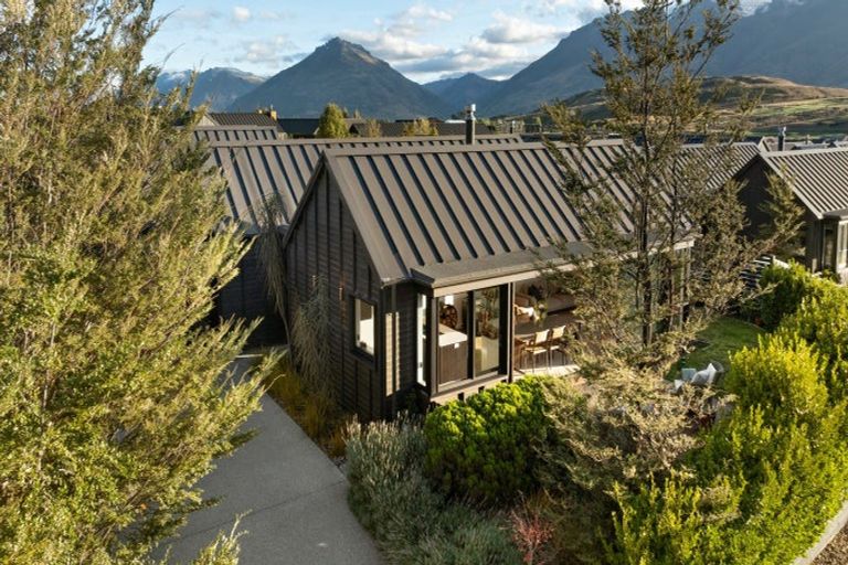 Photo of property in 1 Parera Lane, Jacks Point, Queenstown, 9371
