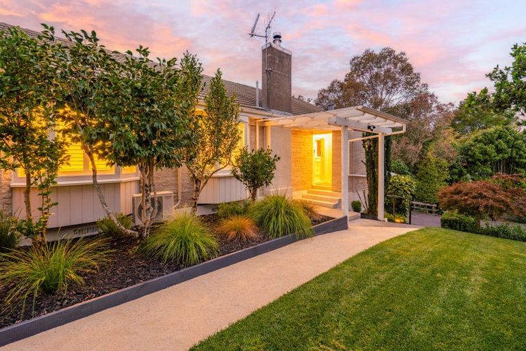 Photo of property in 22 Hunters Hill, Havelock North, 4130