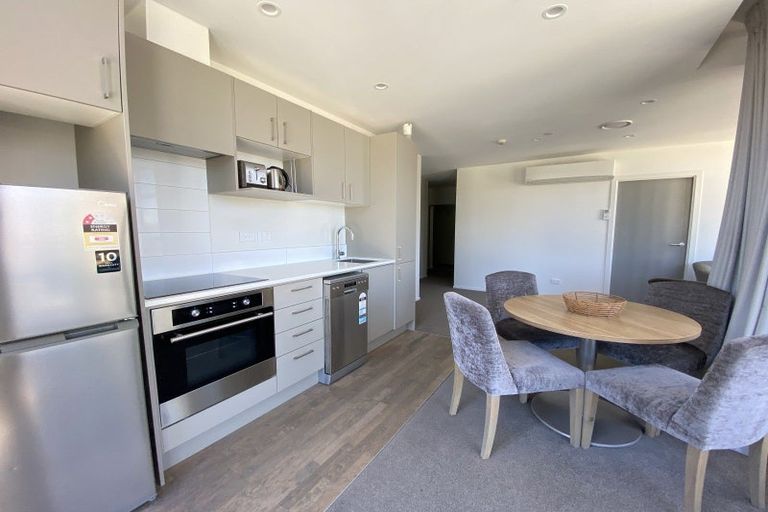 Photo of property in Wyndham Gardens Apartments, 30 Red Oaks Drive, Frankton, Queenstown, 9300
