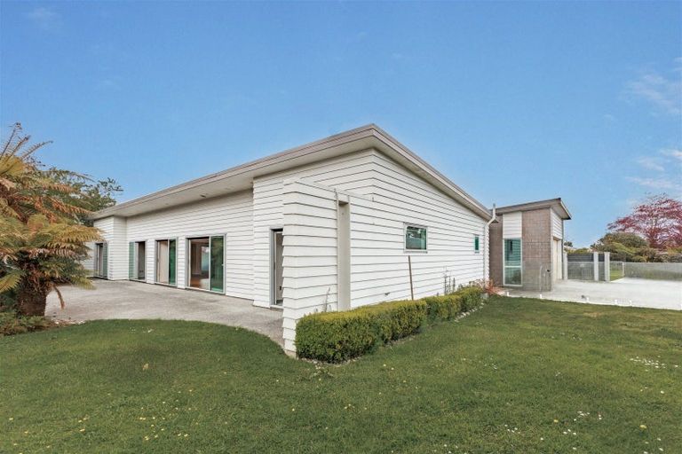 Photo of property in 30a Brougham Street, Westport, 7825