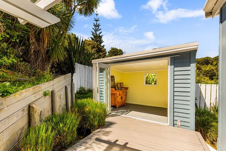 Photo of property in 18 Foster Avenue, Huia, Auckland, 0604