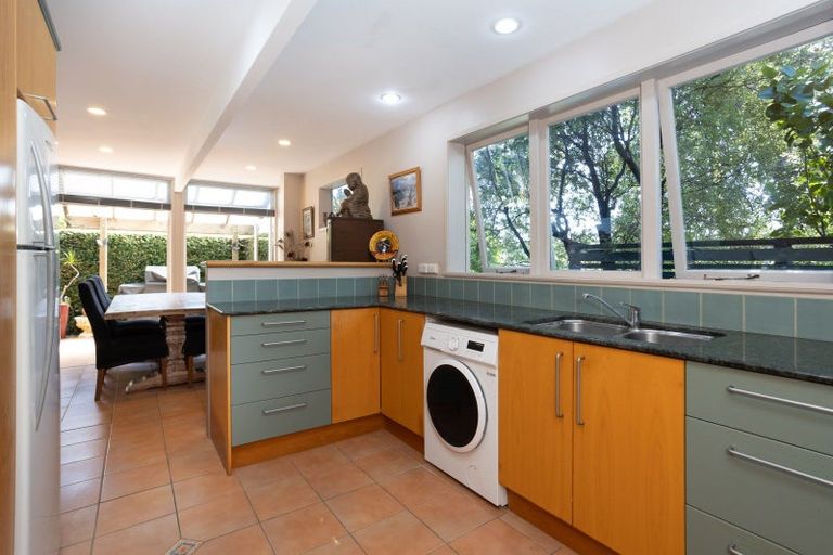 Photo of property in 6 Learmonth Avenue, Birkenhead, Auckland, 0626